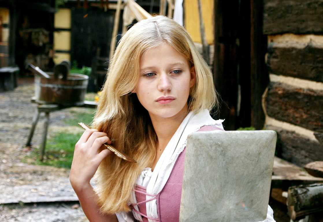Смотреть метелица сказка: госпожа метелица, фильм сказка (1963) смотреть видео кино онлайн для детей бесплатно