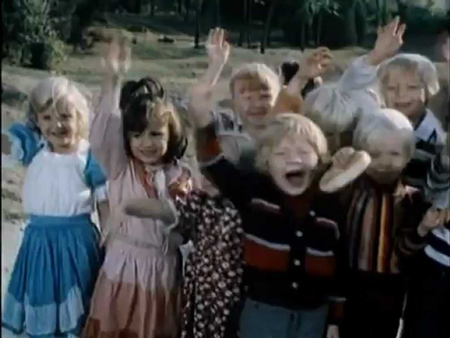 Скачать песню песня из к/ф "незнайка с нашего двора" - где водятся волшебники? бесплатно и слушать онлайн | zvyki.com